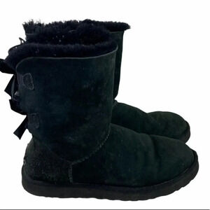 UGG Bailey Bow women's 7 black ankle‎ boots Cute Goth Cozy